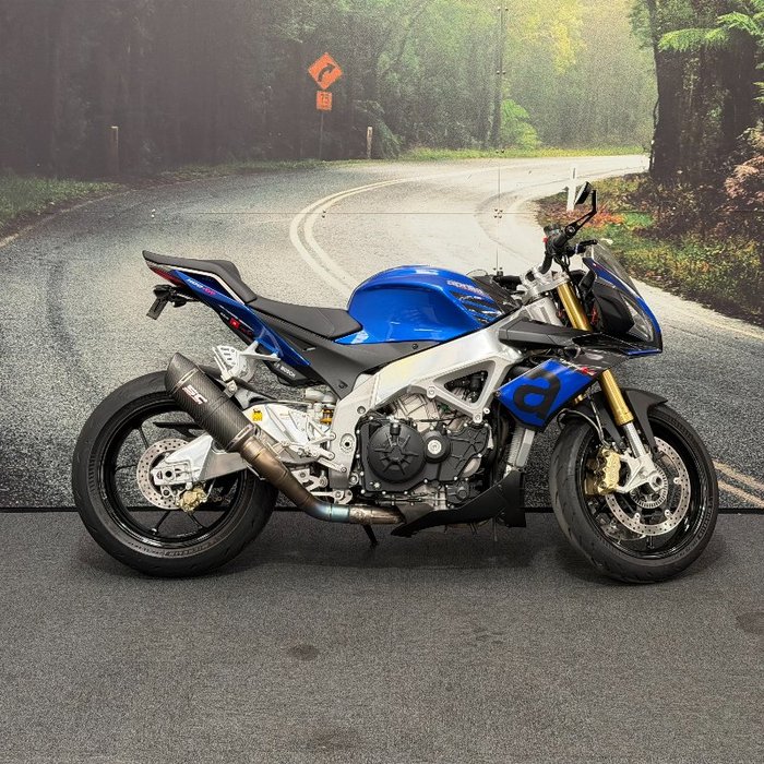 2016 APRILIA TUONO V4 FACTORY Blue
