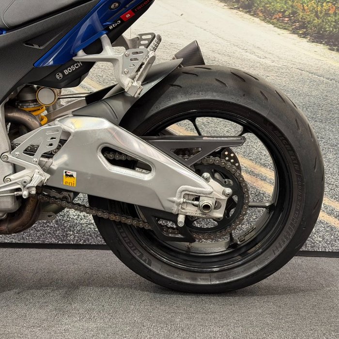 2016 APRILIA TUONO V4 FACTORY Blue