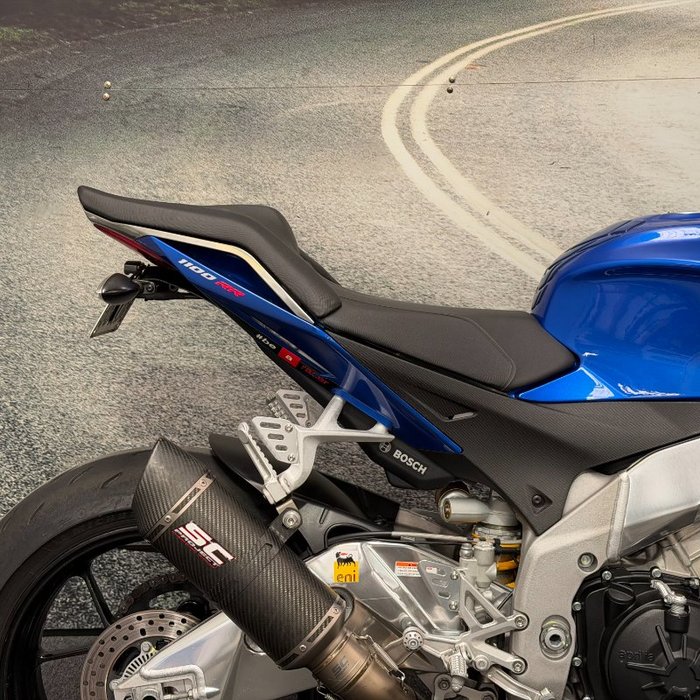 2016 APRILIA TUONO V4 FACTORY Blue