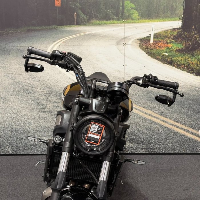 2022 Yamaha XSR700 Black