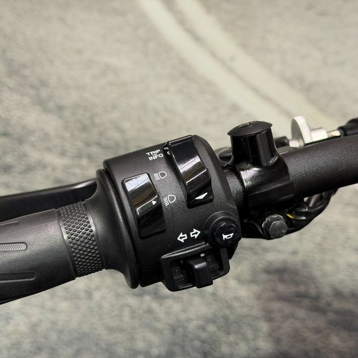 2022 Yamaha XSR700 Black