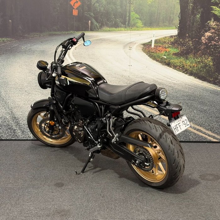 2022 Yamaha XSR700 Black
