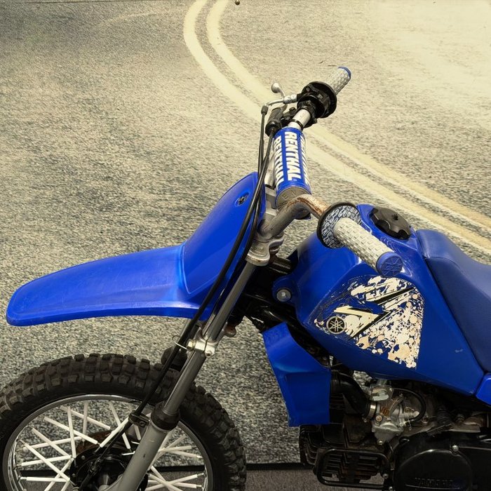 2011 Yamaha PW80 (PEE-WEE) Blue