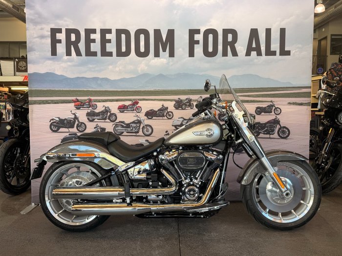 2023 Harley-davidson FLFBS FAT BOY S (114) GREY HAZE SILVER FORTUNE