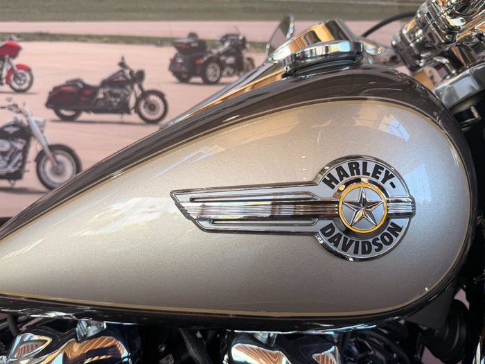 2023 Harley-davidson FLFBS FAT BOY S (114) GREY HAZE SILVER FORTUNE