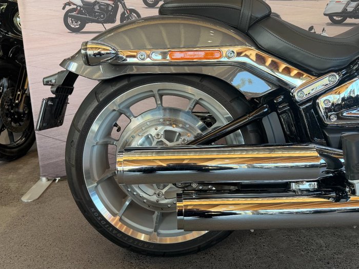 2023 Harley-davidson FLFBS FAT BOY S (114) GREY HAZE SILVER FORTUNE