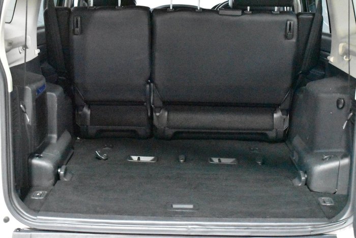 2020 Mitsubishi Pajero Exceed