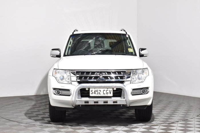 2020 Mitsubishi Pajero Exceed