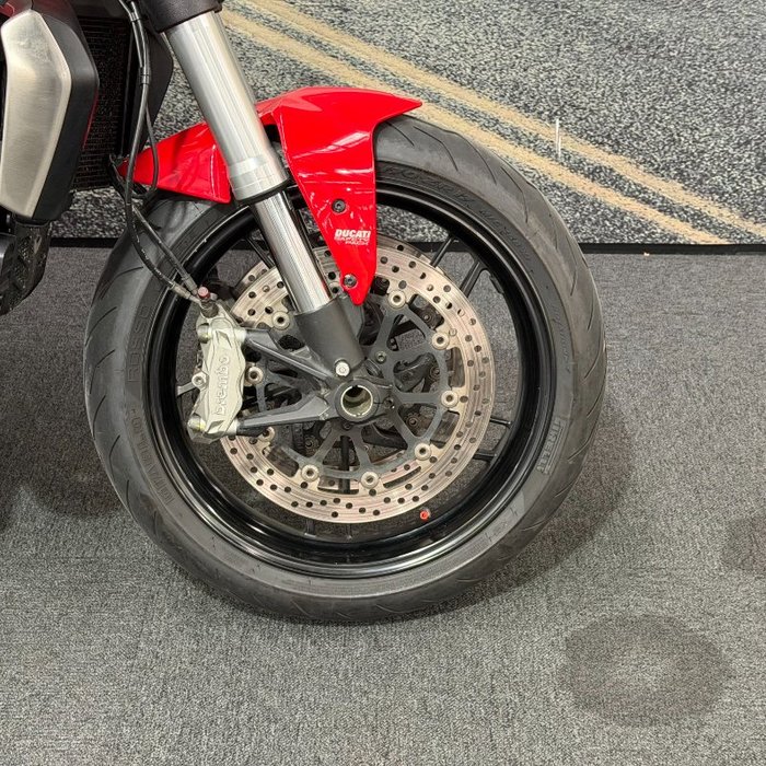 2014 DUCATI MONSTER 1200 Red