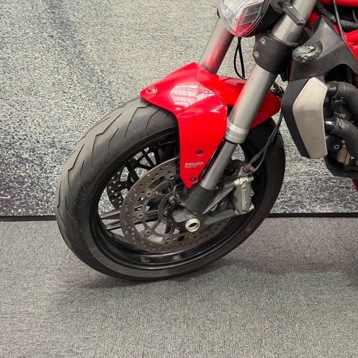 2014 DUCATI MONSTER 1200 Red