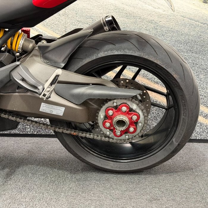 2014 DUCATI MONSTER 1200 Red