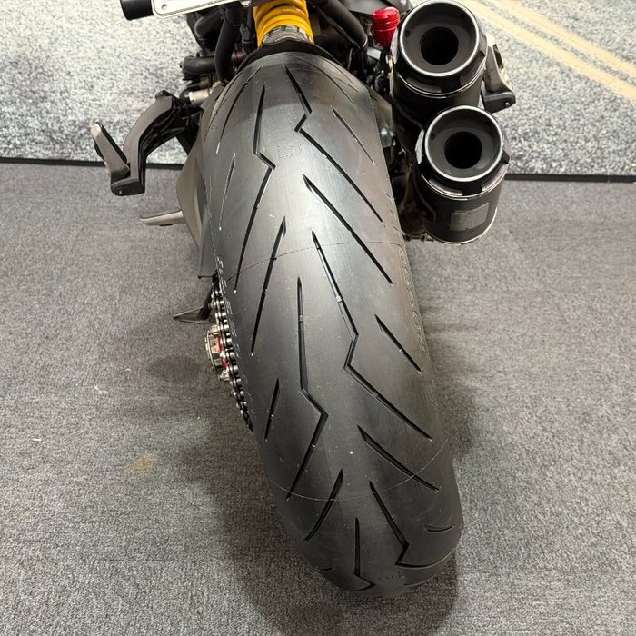 2014 DUCATI MONSTER 1200 Red