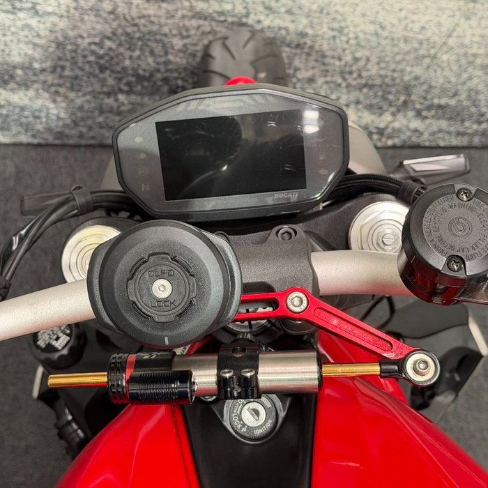 2014 DUCATI MONSTER 1200 Red