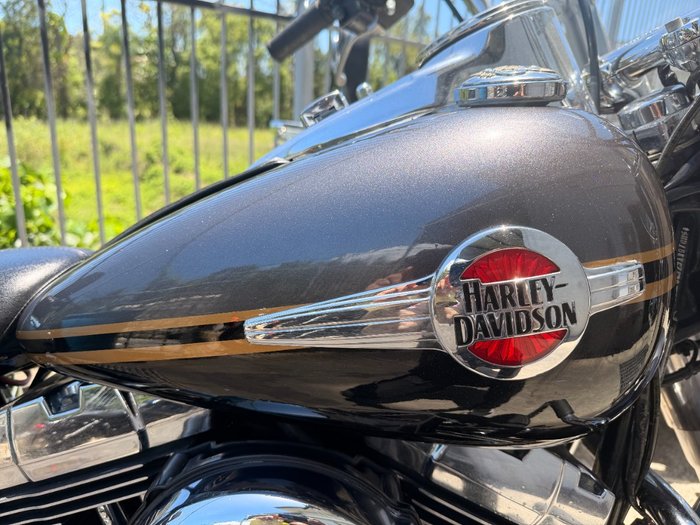 2016 Harley-davidson FLSTC HERITAGE SOFTAIL CLASSIC Black