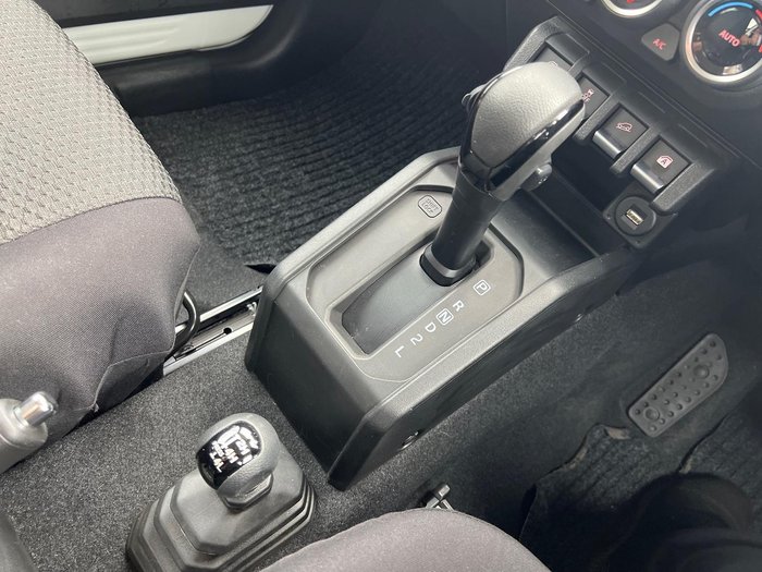 2023 Suzuki Jimny GLX