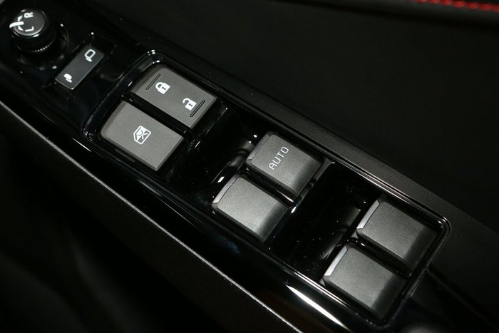 2025 Isuzu MU-X X-TERRAIN