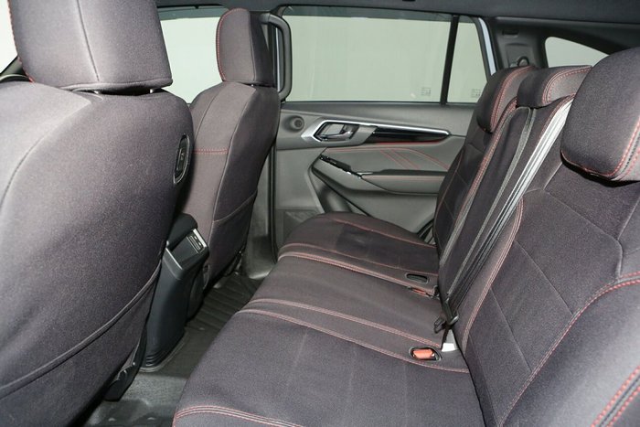 2025 Isuzu MU-X X-TERRAIN