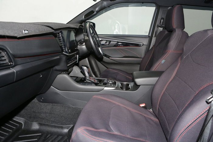 2025 Isuzu MU-X X-TERRAIN