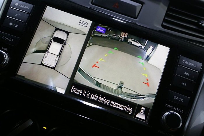 2023 Nissan Navara ST