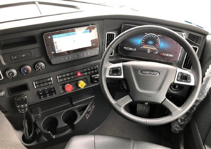 2024 Freightliner Cascadia 116 White