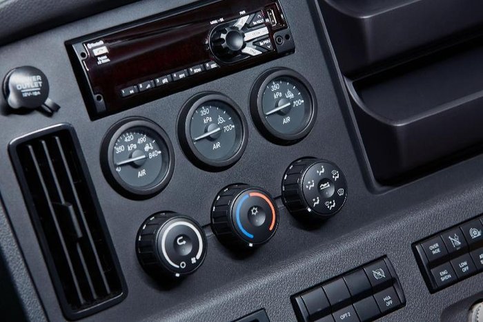 2024 Freightliner Cascadia 116 White