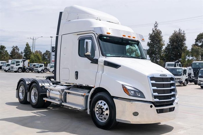 2024 Freightliner Cascadia