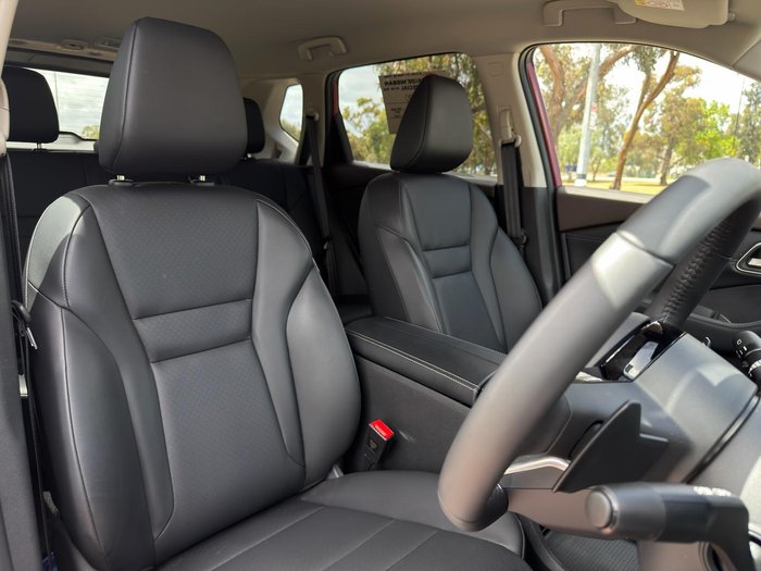 2025 Nissan X-TRAIL ST-L