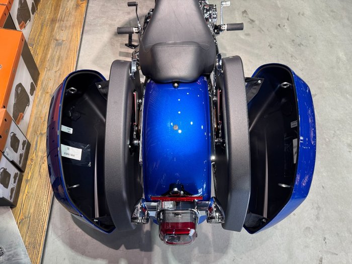 2025 Harley-davidson FXLRST LOW RIDER ST (117) Blue Burst