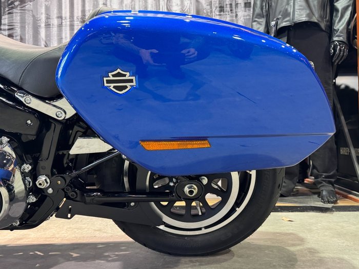 2025 Harley-davidson FXLRST LOW RIDER ST (117) Blue Burst