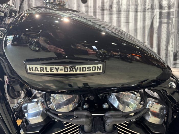 2025 Harley-davidson FXBB STREET BOB (117) Vivid Black