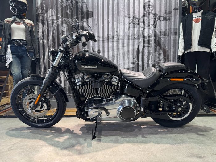 2025 Harley-davidson FXBB STREET BOB (117) Vivid Black