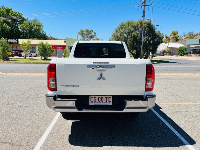 2024 Mitsubishi Triton GLX+