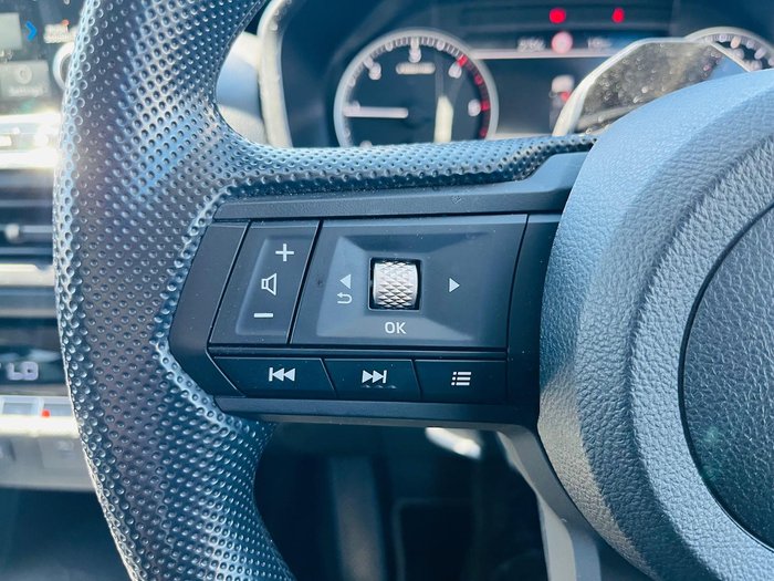 2024 Mitsubishi Triton GLX+