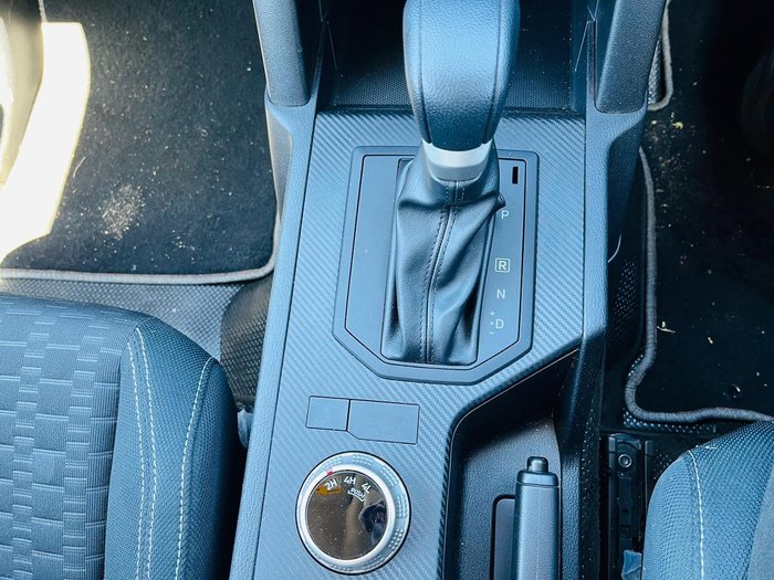 2024 Mitsubishi Triton GLX+