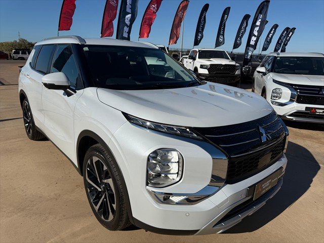 2025 MITSUBISHI Outlander LS