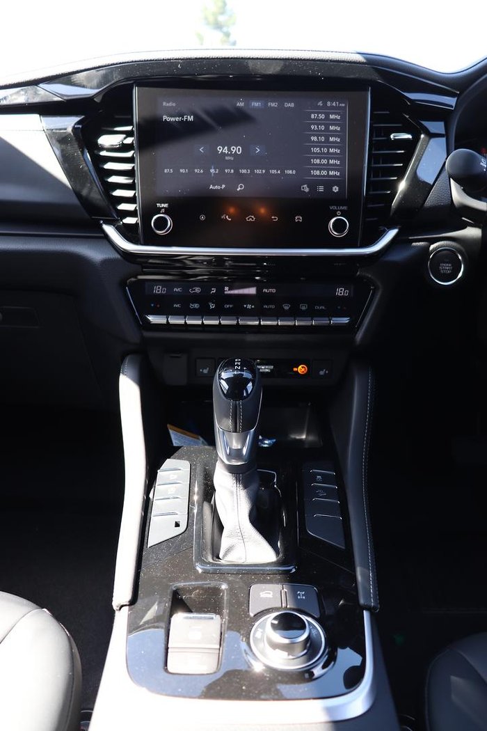 2025 Isuzu MU-X LS-T