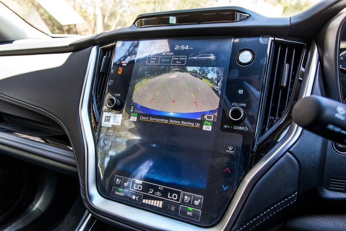 2025 Subaru Outback AWD Touring XT