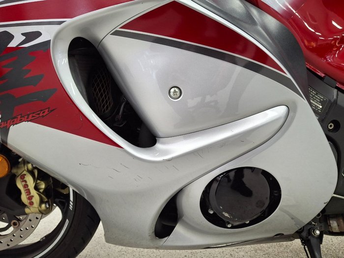 2016 Suzuki GSX1300RA (HAYABUSA) Red