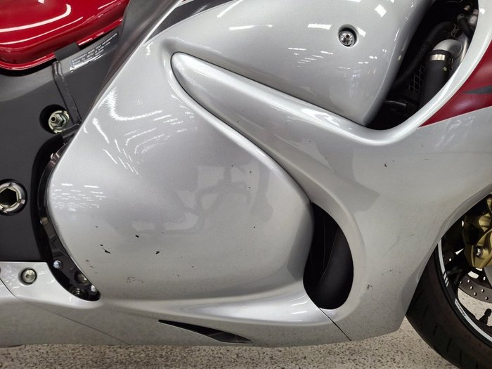 2016 Suzuki GSX1300RA (HAYABUSA) Red