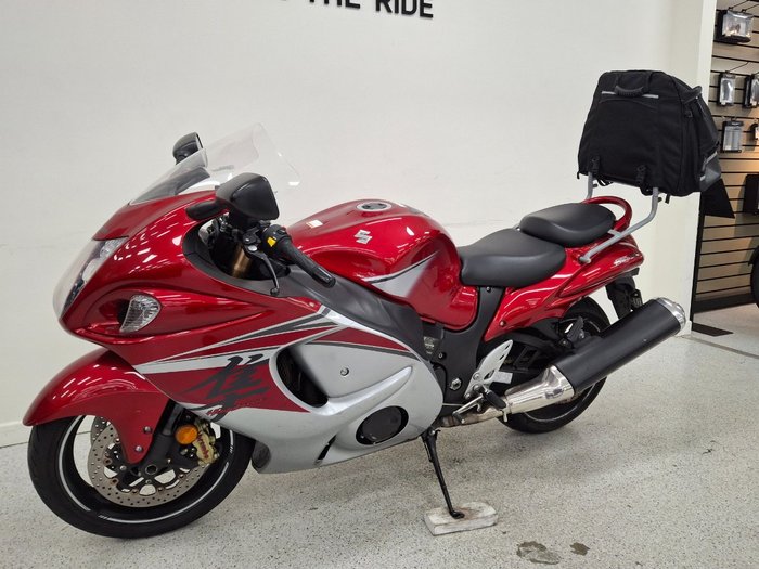 2016 Suzuki GSX1300RA (HAYABUSA) Red