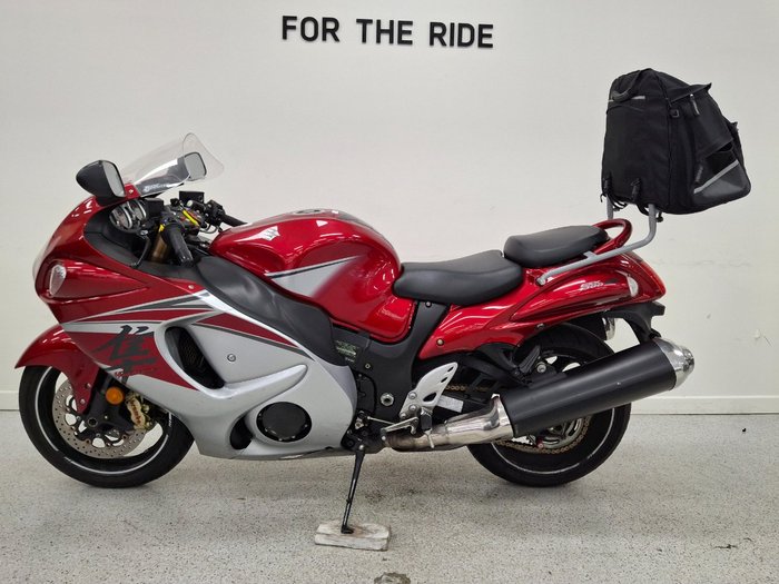2016 Suzuki GSX1300RA (HAYABUSA) Red