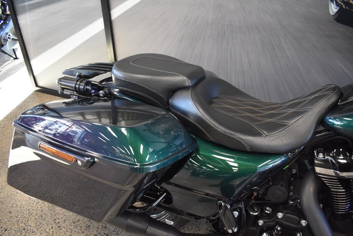 2021 Harley-davidson FLHRXS ROAD KING SPECIAL SNAKE VENOM