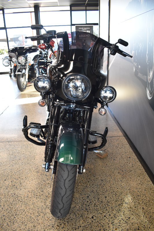 2021 Harley-davidson FLHRXS ROAD KING SPECIAL SNAKE VENOM