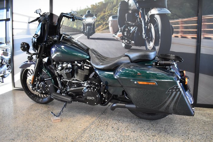 2021 Harley-davidson FLHRXS ROAD KING SPECIAL SNAKE VENOM