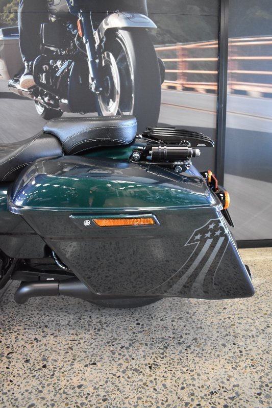 2021 Harley-davidson FLHRXS ROAD KING SPECIAL SNAKE VENOM