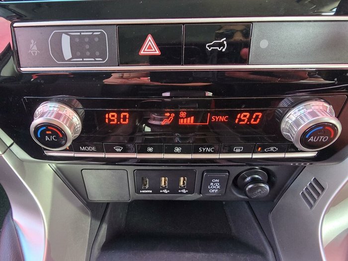 2023 Mitsubishi Pajero Sport GLS