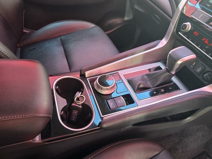 2023 Mitsubishi Pajero Sport GLS