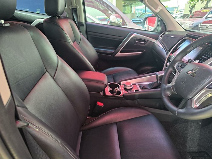 2023 Mitsubishi Pajero Sport GLS