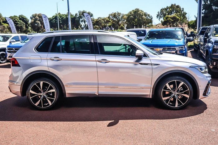 2021 Volkswagen Tiguan 162TSI R-Line