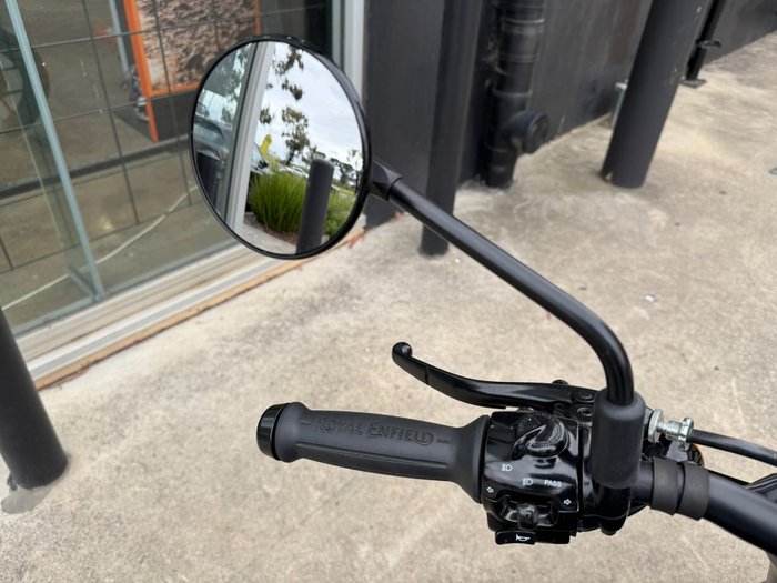 2025 Royal Enfield (see Also Enfiel SHOTGUN 650 GREY